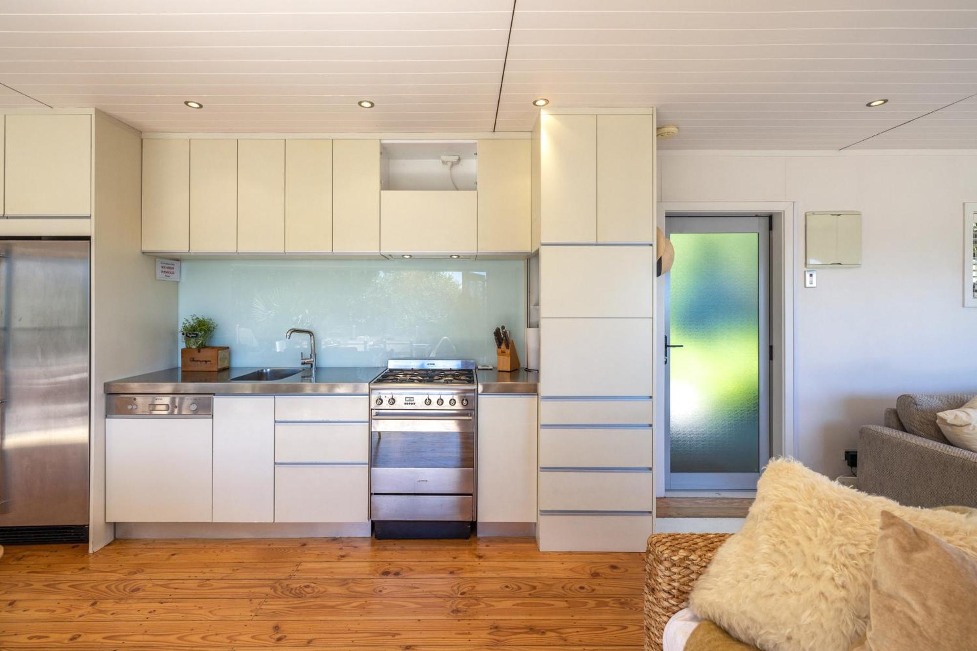 Tawa Cottage - Coast & Country Oneroa Extérieur photo